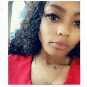 Meet your Posher, Erika